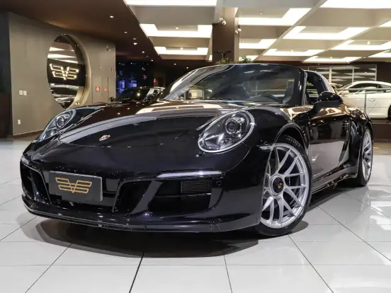 PORSCHE-911-2019