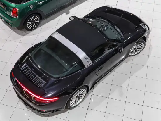PORSCHE-911-2019