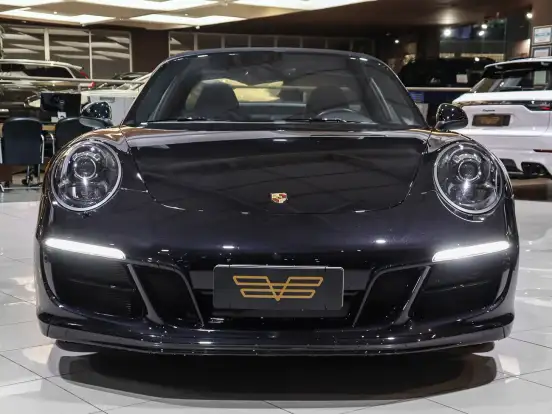 PORSCHE-911-2019