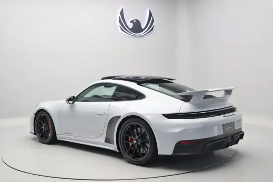 PORSCHE-911-2025