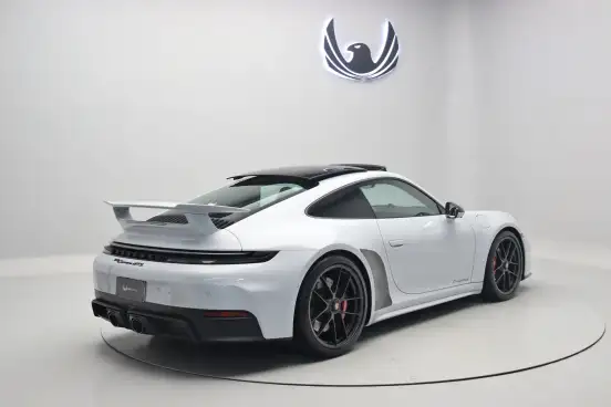 PORSCHE-911-2025