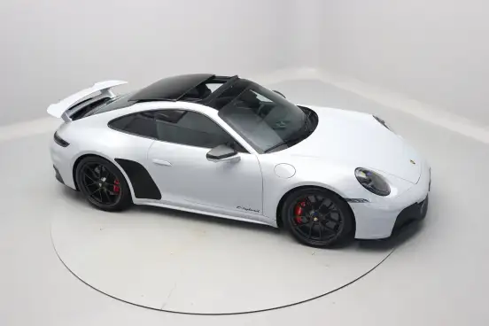 PORSCHE-911-2025