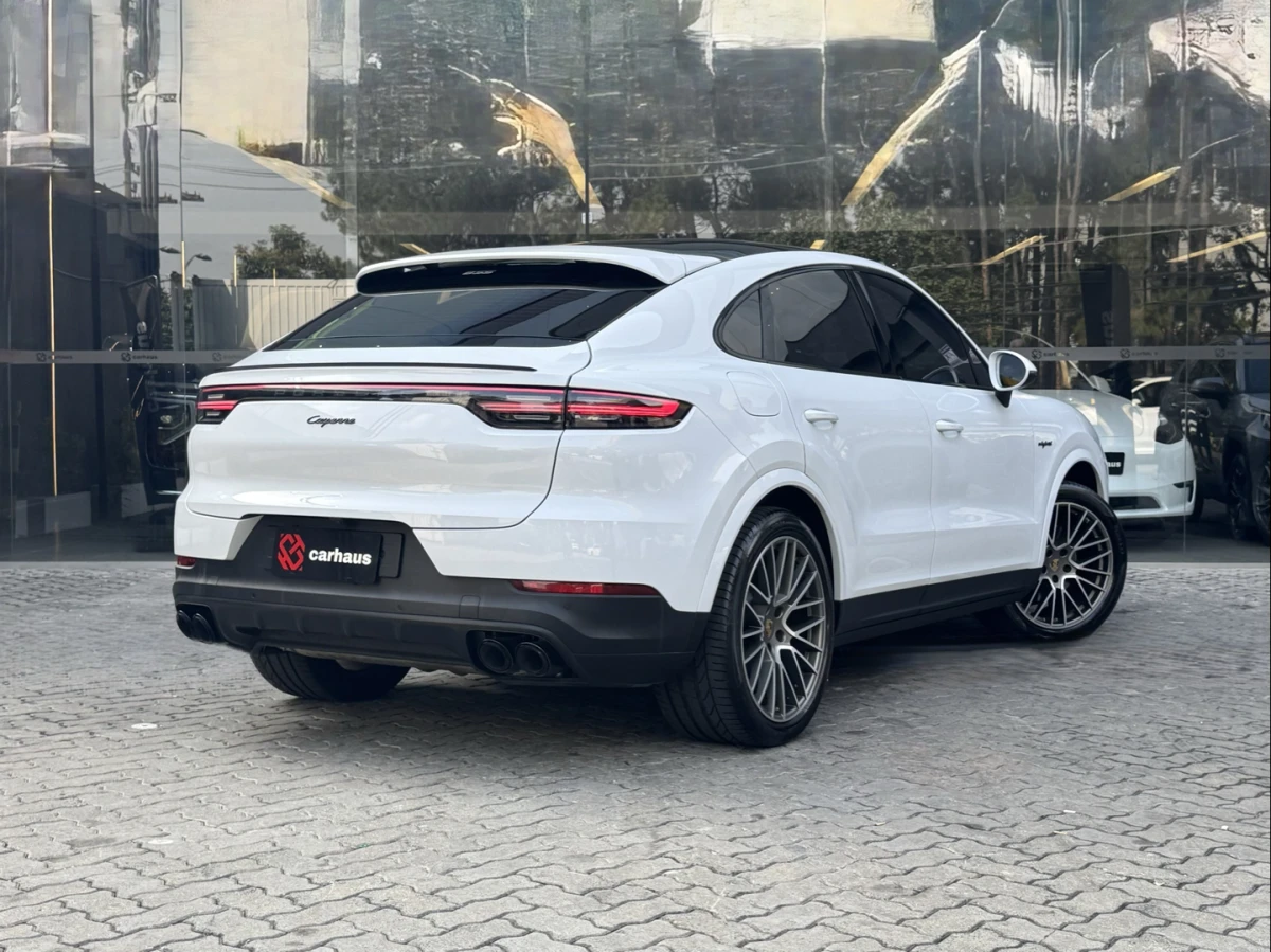 Porsche Cayenne — foto 4