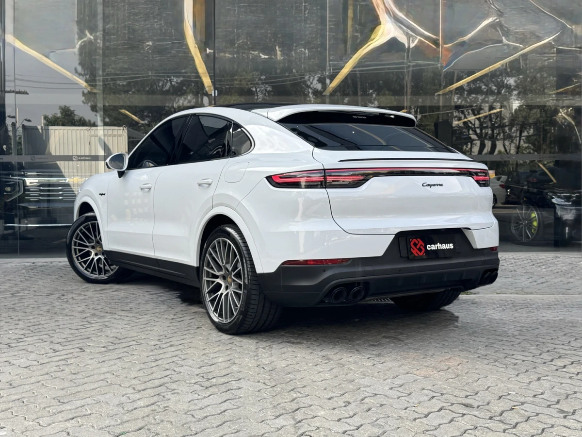 Porsche Cayenne — foto 6