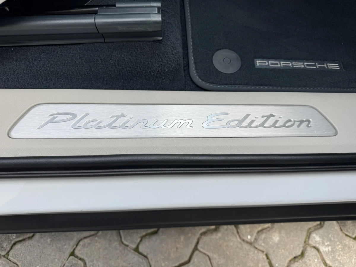 Porsche Cayenne — foto 16