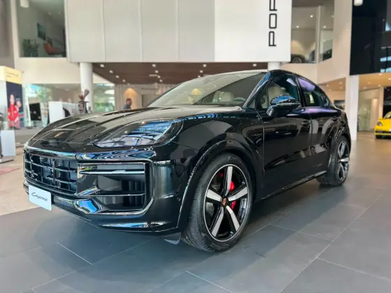 PORSCHE CAYENNE 3.0 V6 S E-HYBRID BLACK EDITION COUPÉ AWD TIPTRONIC S