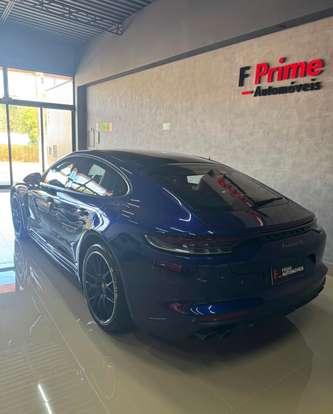 PORSCHE-PANAMERA-2021