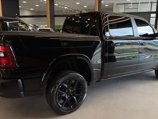 RAM-1500-3.0 HURRICANE 6 BITURBO GASOLINA LARAMIE CD 4X4 AUTOMÁTICO RAM-1500-2025