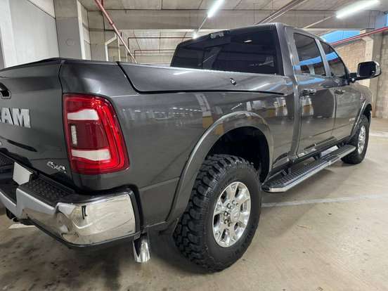 RAM-3500-6.7 I6 TURBO DIESEL LARAMIE CD 4X4 AUTOMÁTICO RAM-3500-2022