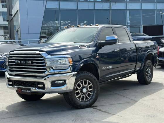 RAM 3500 6.7 I6 TURBO DIESEL LIMITED LONGHORN CD 4X4  AUTOMÁTICO