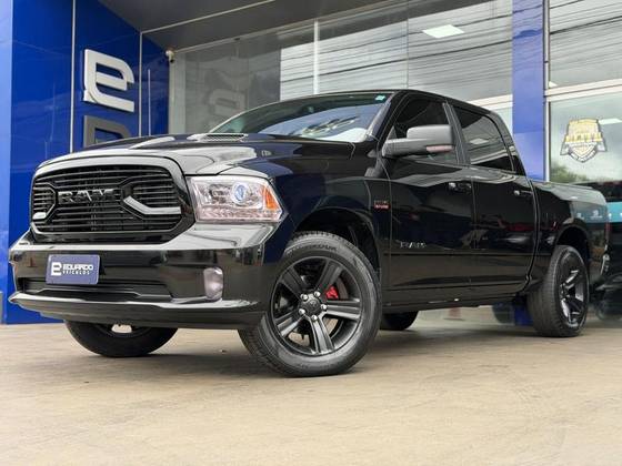 RAM CLASSIC 5.7 V8 GASOLINA LARAMIE CD 4X4 AUTOMÁTICO