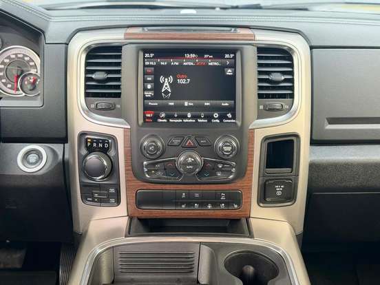 RAM-CLASSIC-5.7 V8 GASOLINA LARAMIE CD 4X4 AUTOMÁTICO RAM-CLASSIC-2022