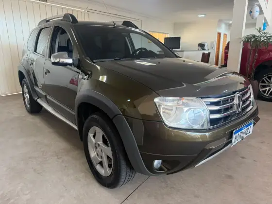 RENAULT DUSTER 2.0 DYNAMIQUE 4X2 16V FLEX 4P AUTOMÁTICO RENAULT DUSTER 2.0 DYNAMIQUE 4X2 16V FLEX 4P AUTOMÁTICO