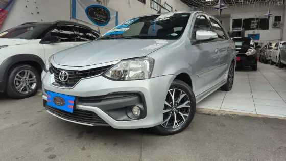 TOYOTA ETIOS 1.5 PLATINUM SEDAN 16V FLEX 4P AUTOMÁTICO TOYOTA ETIOS 1.5 PLATINUM SEDAN 16V FLEX 4P AUTOMÁTICO
