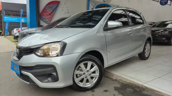TOYOTA ETIOS 1.5 X PLUS 16V FLEX 4P AUTOMÁTICO