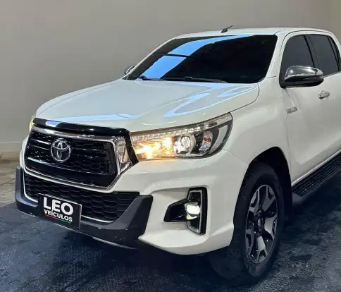 TOYOTA-HILUX-2019