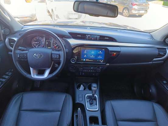 TOYOTA-HILUX-2.8 D-4D TURBO DIESEL CD SRV 4X4 AUTOMÁTICO TOYOTA-HILUX-2024