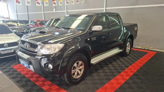 TOYOTA HILUX 3.0 SRV 4X4 CD 16V TURBO INTERCOOLER DIESEL 4P MANUAL
