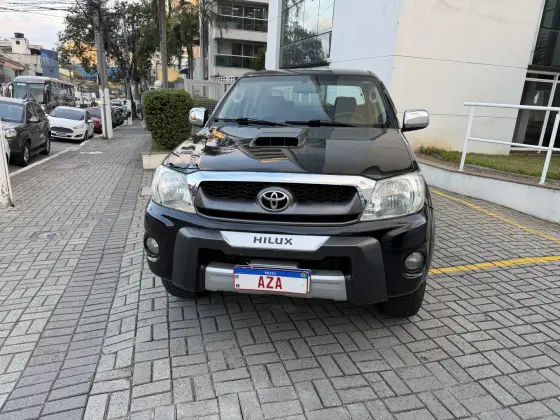 TOYOTA HILUX 3.0 SRV 4X4 CD 16V TURBO INTERCOOLER DIESEL 4P MANUAL TOYOTA HILUX 3.0 SRV 4X4 CD 16V TURBO INTERCOOLER DIESEL 4P MANUAL