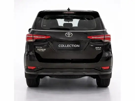 TOYOTA-HILUX SW4-2025