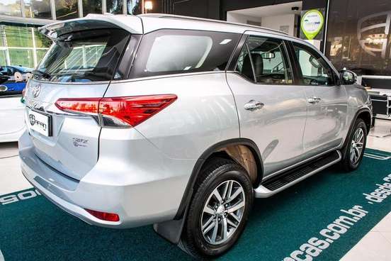 TOYOTA-HILUX SW4-2018