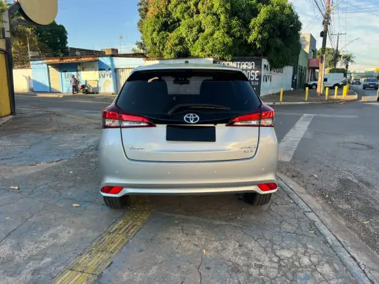 TOYOTA-YARIS-2018