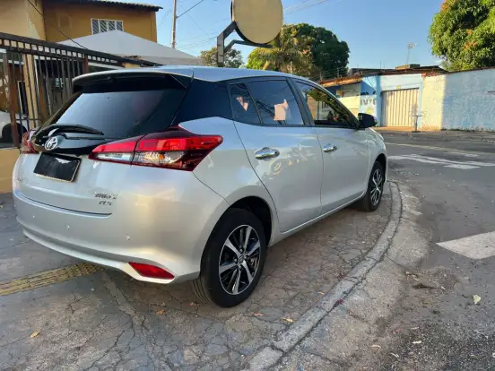 TOYOTA-YARIS-1.5 16V FLEX XLS MULTIDRIVE TOYOTA-YARIS-2018