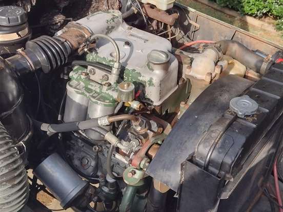 TOYOTA-BANDEIRANTE-3.7 BJ50LV 4X4 TETO RIGIDO DIESEL 2P MANUAL TOYOTA-BANDEIRANTE-1985