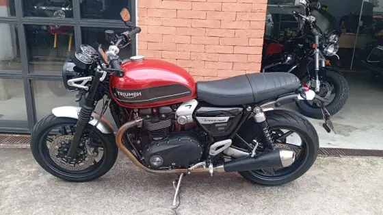 TRIUMPH SPEED TWIN TRIUMPH SPEED TWIN