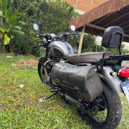 TRIUMPH-BONNEVILLE T120 BLACK 1200-2017