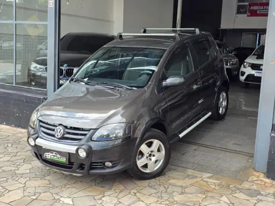 VOLKSWAGEN FOX 1.6 MI 8V FLEX 4P MANUAL VOLKSWAGEN FOX 1.6 MI 8V FLEX 4P MANUAL