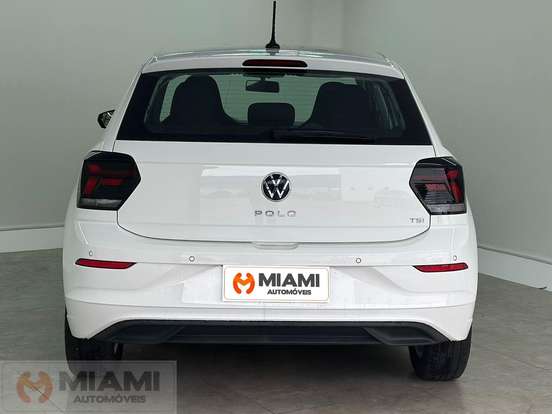 VOLKSWAGEN-POLO-2024