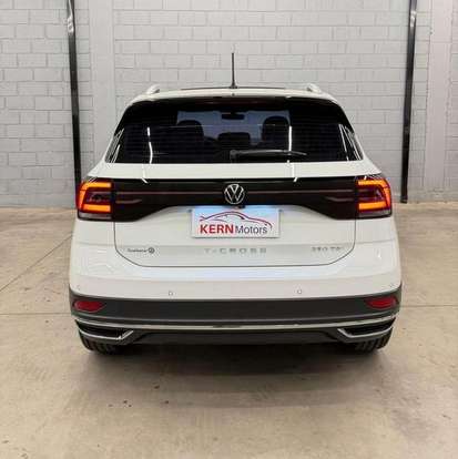 VOLKSWAGEN-T-CROSS-2023
