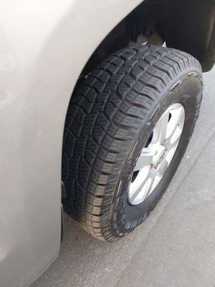 VOLKSWAGEN-AMAROK-2014
