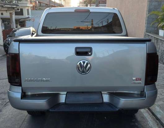 VOLKSWAGEN-AMAROK-2014