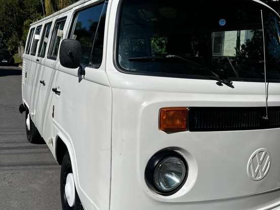 VOLKSWAGEN-KOMBI-1.6 LUXO 8V GASOLINA 3P MANUAL VOLKSWAGEN-KOMBI-1994