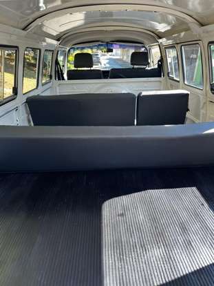 VOLKSWAGEN-KOMBI-1994