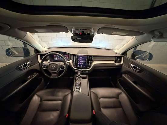 VOLVO-XC60-2019