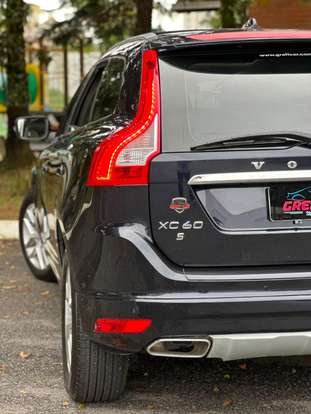 VOLVO-XC60-2016