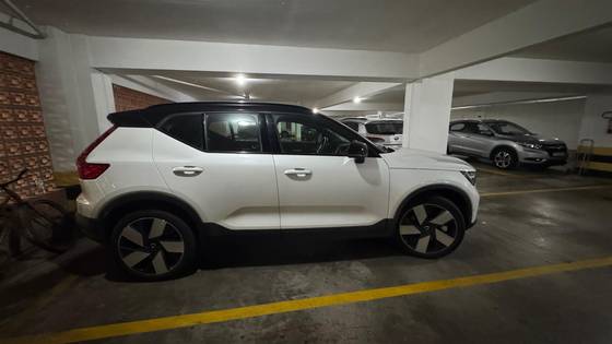 VOLVO XC40 P8 RECHARGE TWIN ELECTRIC ULTIMATE AWD