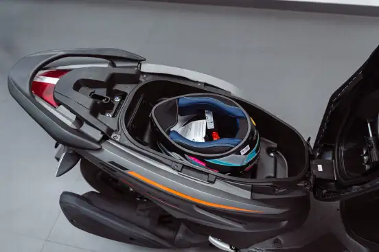YAMAHA-FLUO 125 HYBRID CONNECTED ABS YAMAHA-FLUO 125 HYBRID CONNECTED ABS-2026
