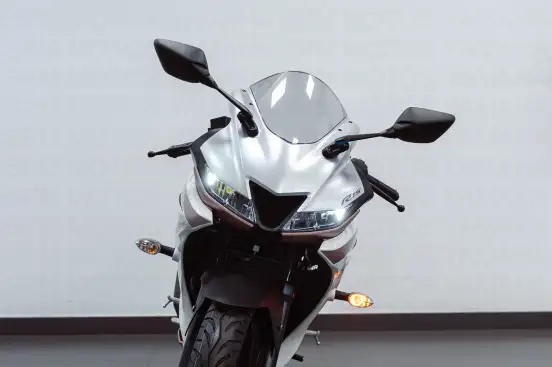 YAMAHA-YZF R15-2026