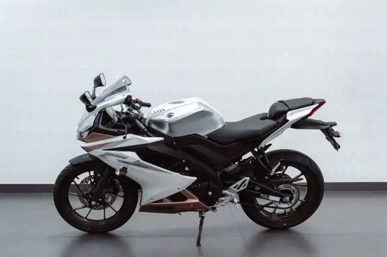 YAMAHA-YZF R15-2026