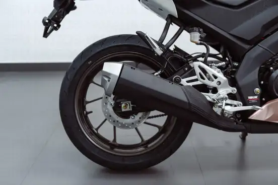 YAMAHA-YZF R15-2026