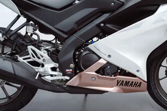 YAMAHA-YZF R15-2026