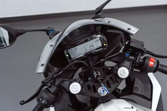YAMAHA-YZF R15-2026
