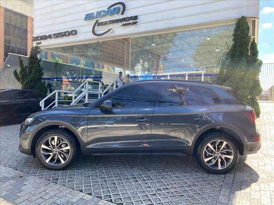 AUDI-Q5-2024