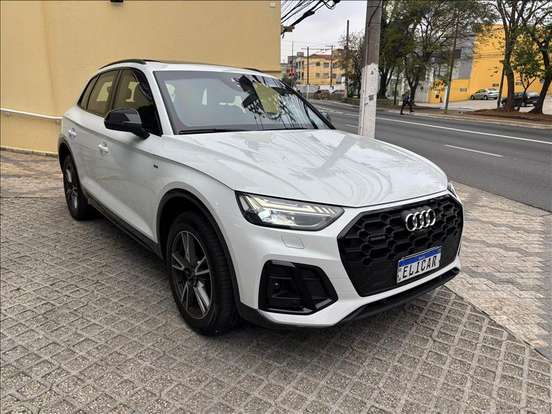 AUDI-Q5-2023