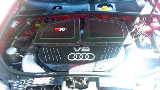 AUDI-RS6-2003