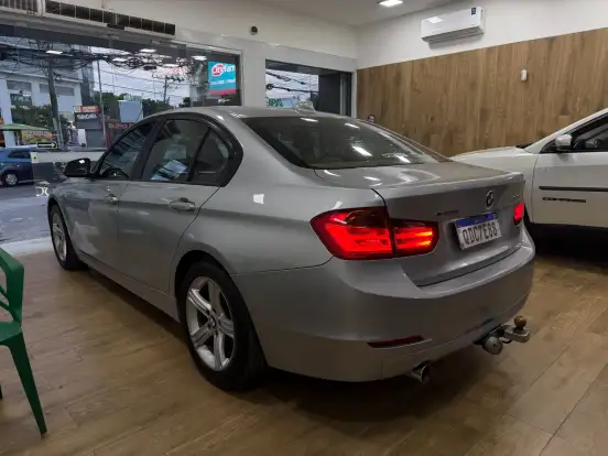 BMW-320i-2015